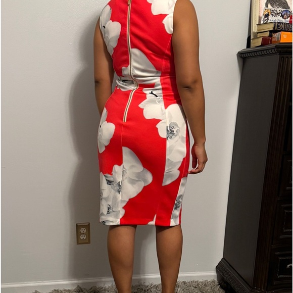 Size8 - Picture 4 of 6